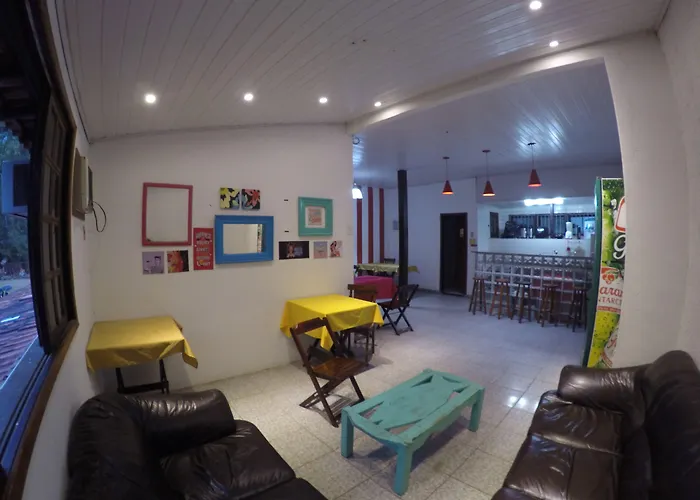 Beach House Ilha Grande Hostel