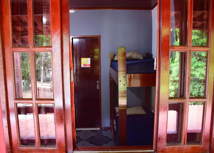 Beach House Ilha Grande Hostel